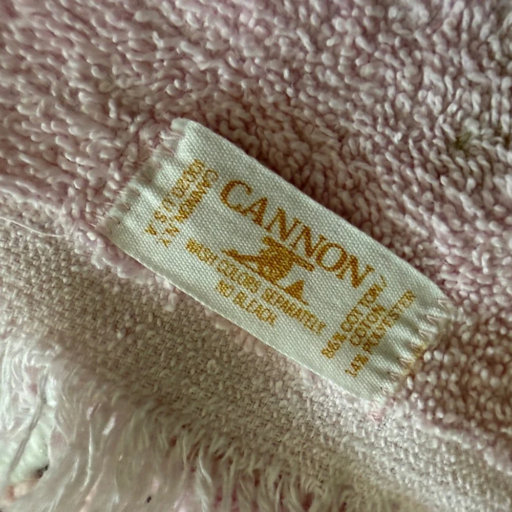 Vintage Cannon Floral Hand Towel Set with Crochet Doilies Pink Orange White 4pc